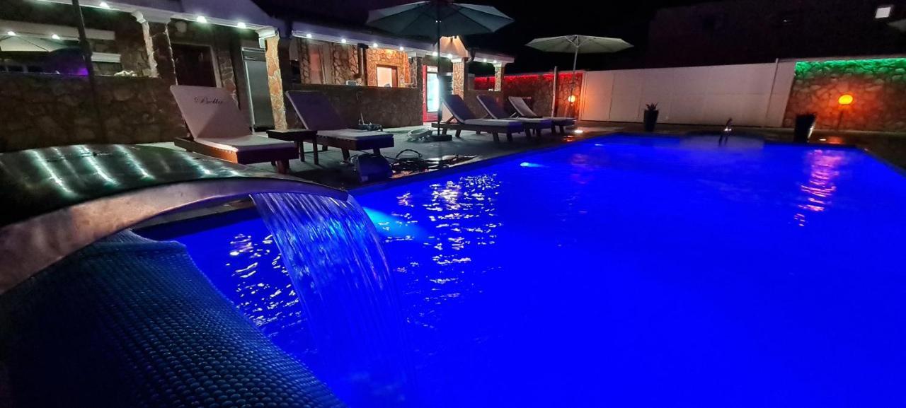 Motel Bella Ljesevo Екстер'єр фото