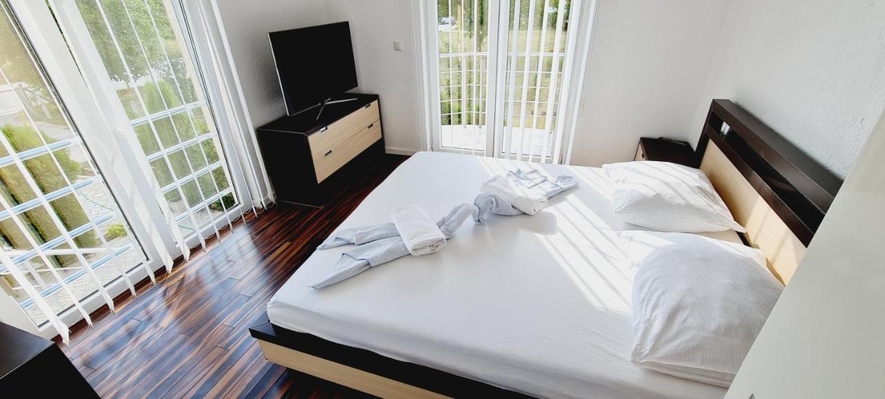 Motel Bella Ljesevo Екстер'єр фото